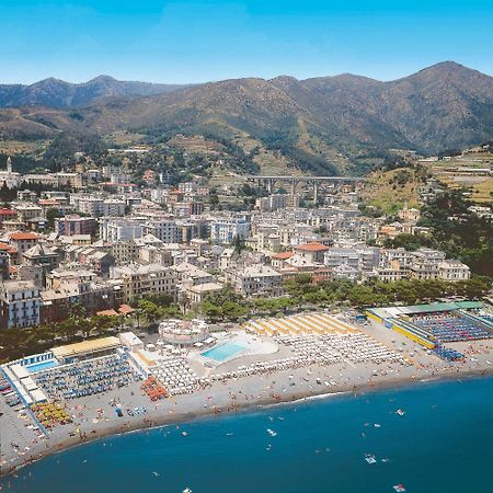 Hotel Ulivi アレンツァーノ エクステリア 写真